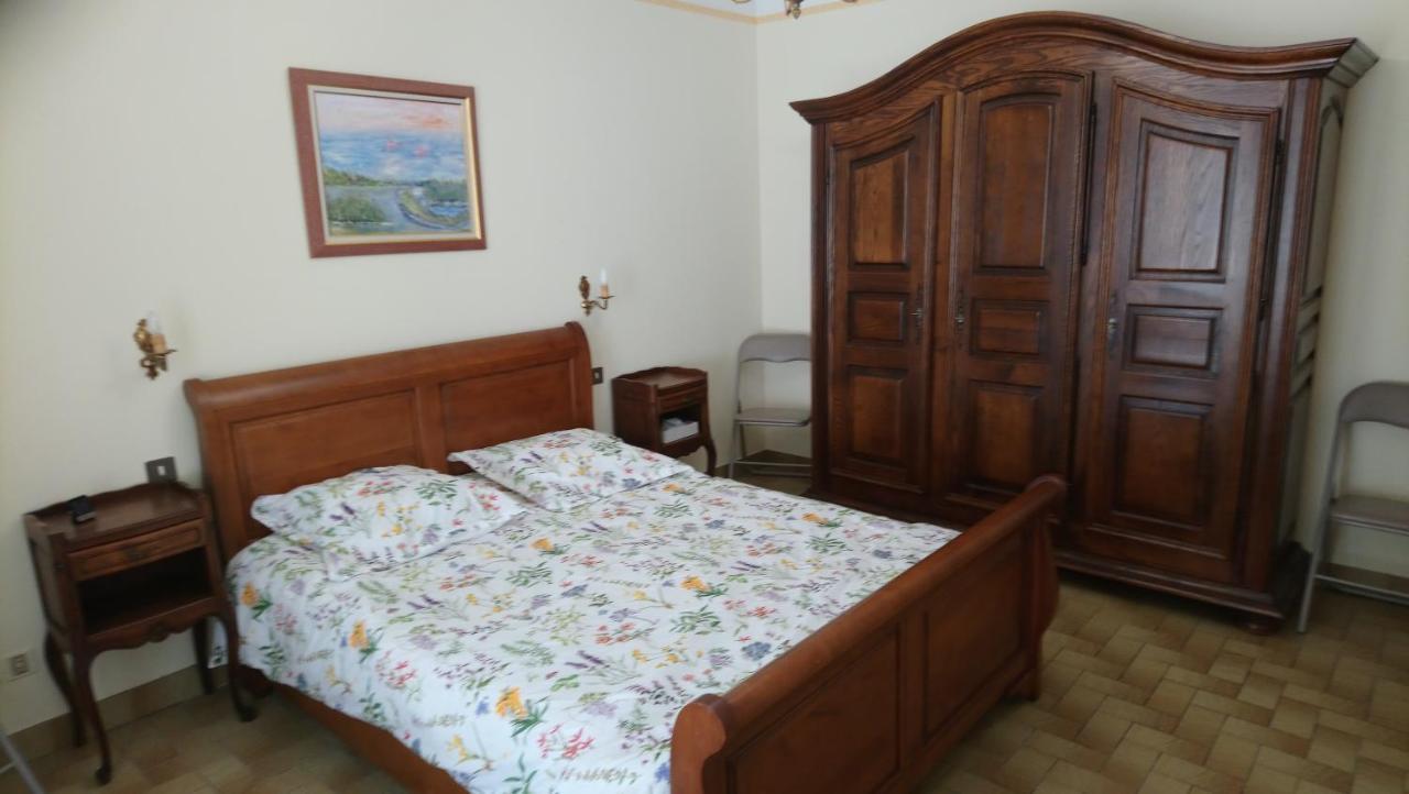 F2 de 45 m2 avec jardin au rdc dans villa chiens OK à 5 min à pied des Thermes de Vernet-les-Bains, location de samedi à samedi Exterior foto