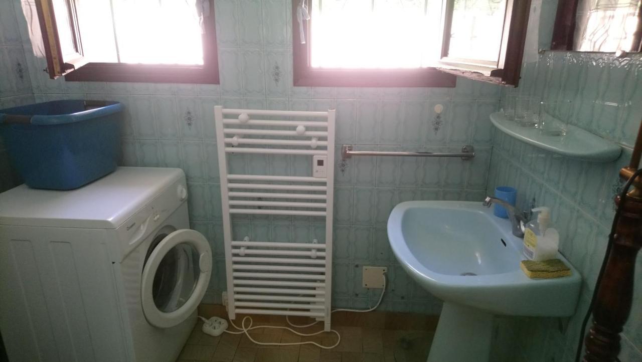 F2 de 45 m2 avec jardin au rdc dans villa chiens OK à 5 min à pied des Thermes de Vernet-les-Bains, location de samedi à samedi Exterior foto